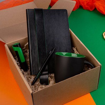 Набор подарочный BLACKEDITION:  кружка, блокнот, ручка, аккумулятор,  черный/зеленый